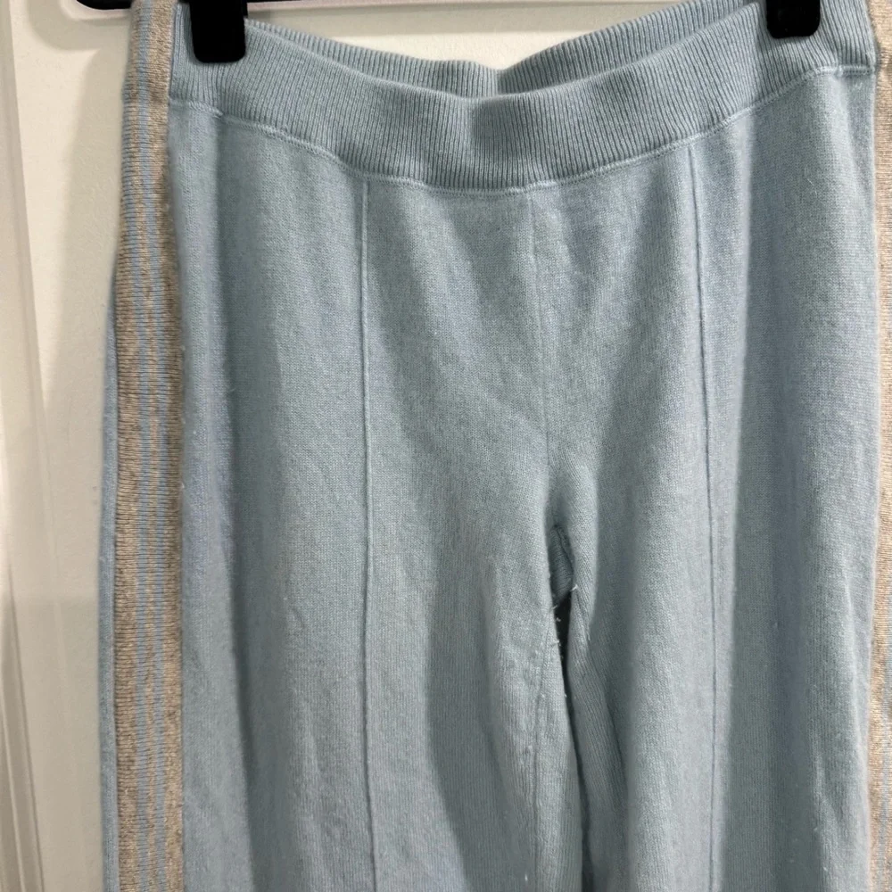 Vince 100% Cashmere Track Pants Wide Leg Sweater Pants Light Blue M - Picture 2 of 5